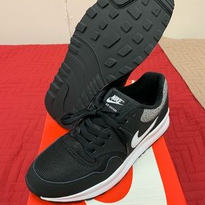 Nike Air Safari sz 9.5 Black Cement Grey